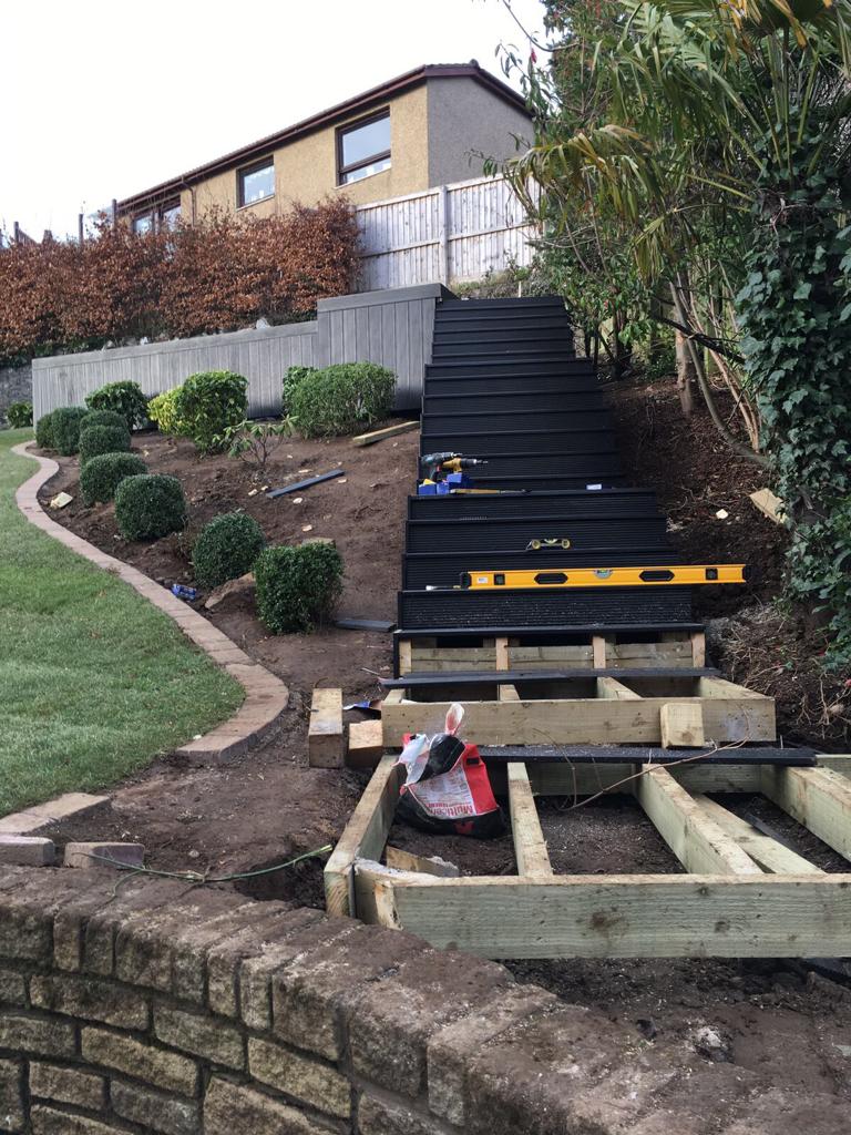 Landscape Gardening Specialists covering Dalgety Bay, Dunfermline, Edinburgh & the Lothians